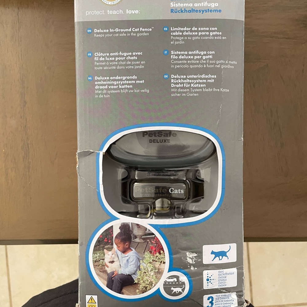 PetSafe In-Ground Cat Fence safety with collar or  dog collar for saftey